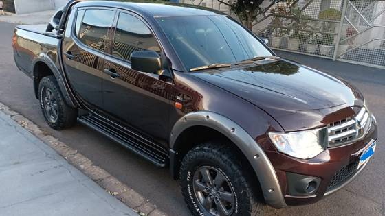 MITSUBISHI L200 TRITON 3.2 GLS 4X4 CD 16V TURBO INTERCOLER DIESEL 4P MANUAL